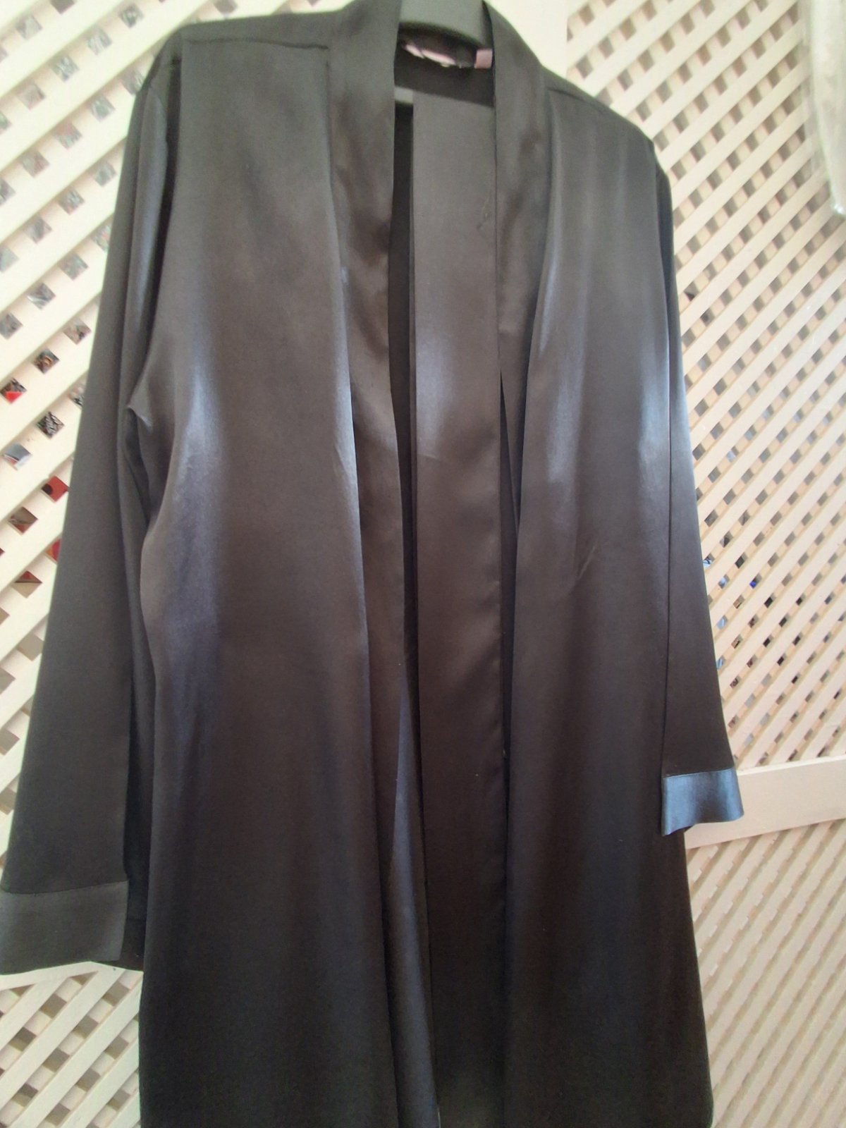 Kimono en satin noir