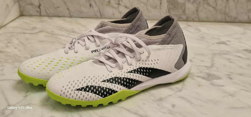 Adidas Mixte Predator Accuracy.3 jamais portés