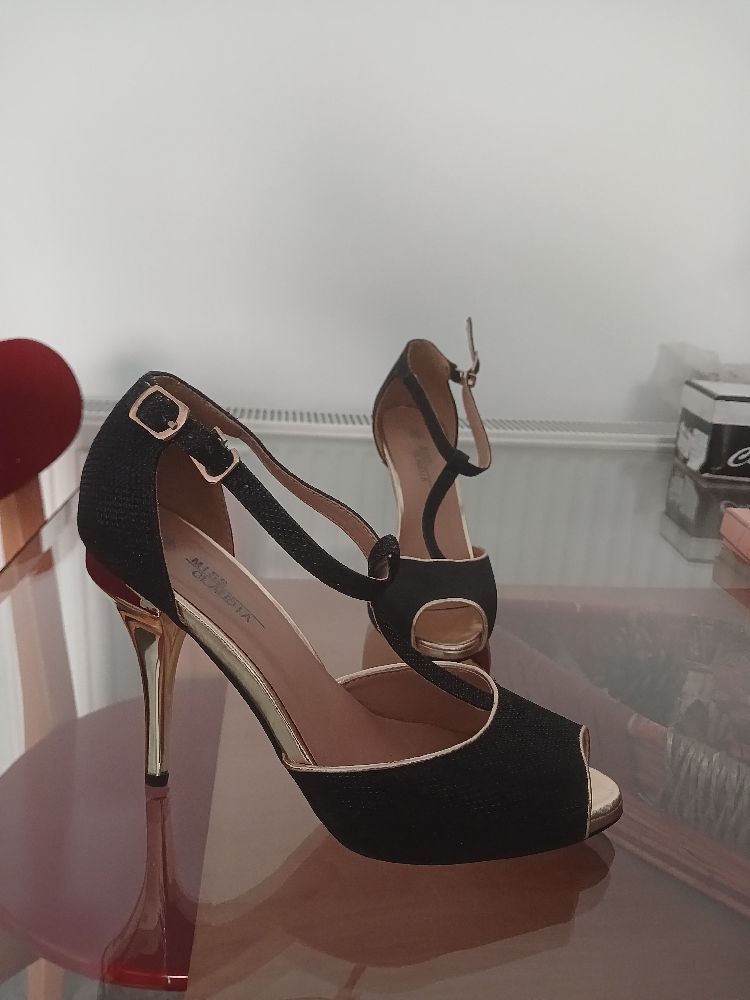 Escarpins soirées très chic de chez Miss Claudia Dubai P37 💫💫💫