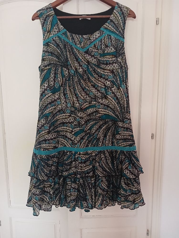 Robe Mini taille basse avec volants 😍😍😍