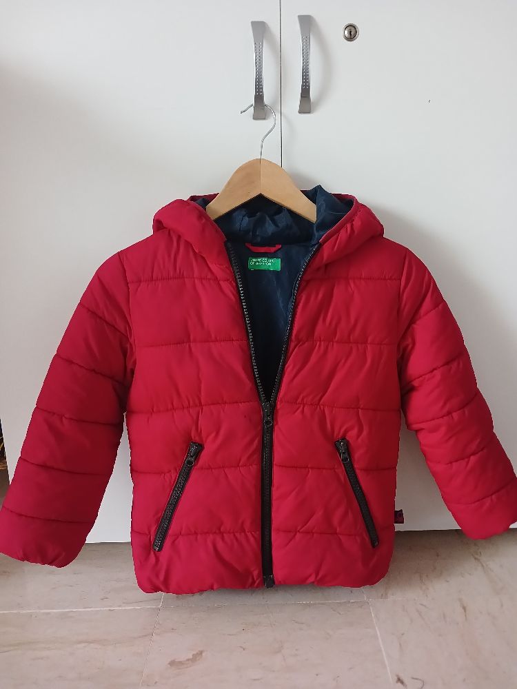 ❤️🌟Doudoune 💚BENETTON💚 avec capuche dafdoufa et bien matelassée pour filles 7/8 ans 🌟❤️
