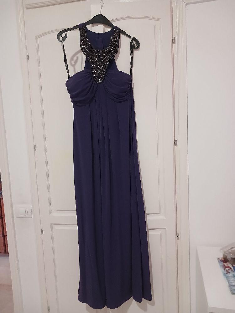 Très belle robe soirée importée de Dubai made in London 💥💥💥