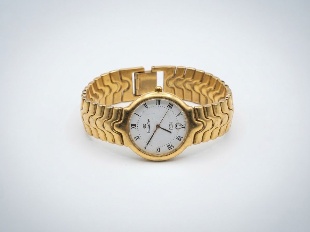 Montre Richelieu Suisse Quartz Dorée pour Femme