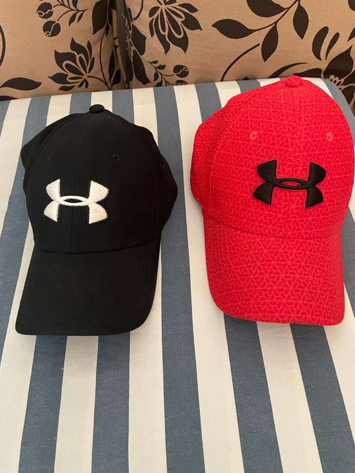 2 casquette under armour original 