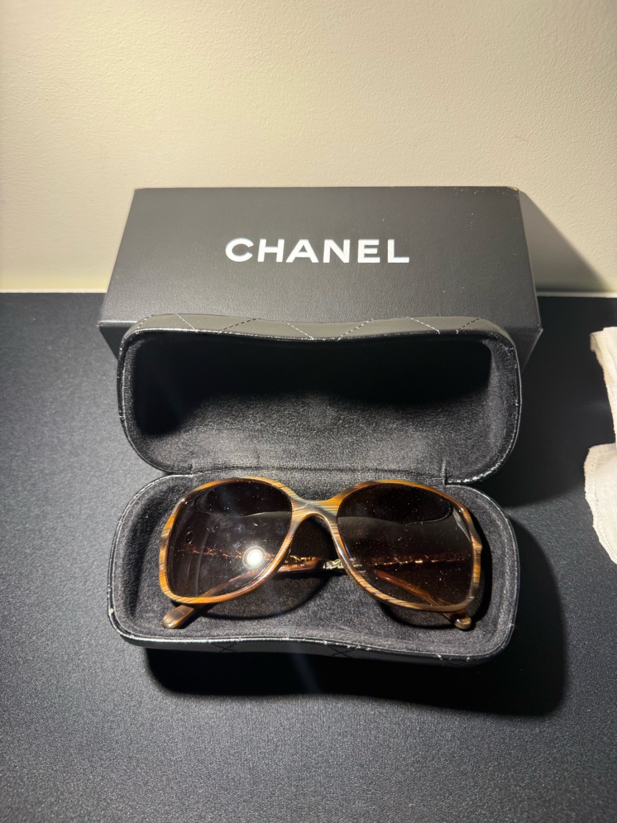 Lunettes de soleil Chanel 5210-Q-A