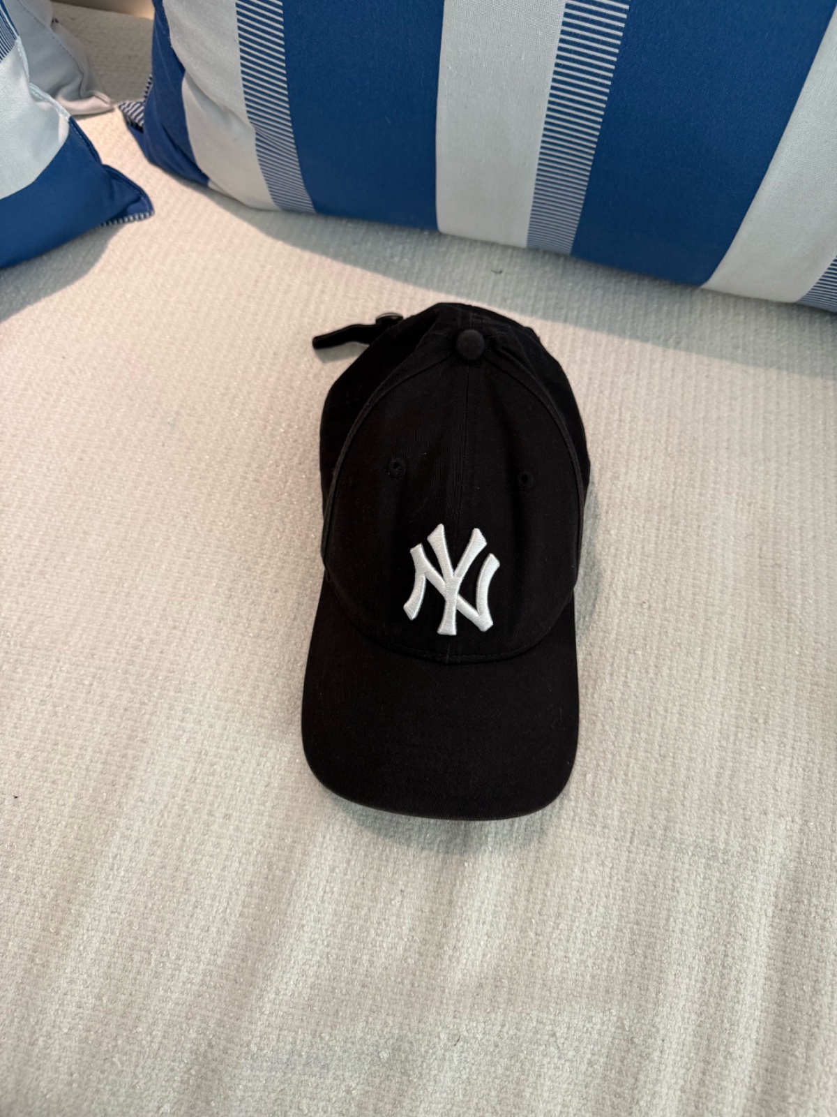 4 casquettes New Era