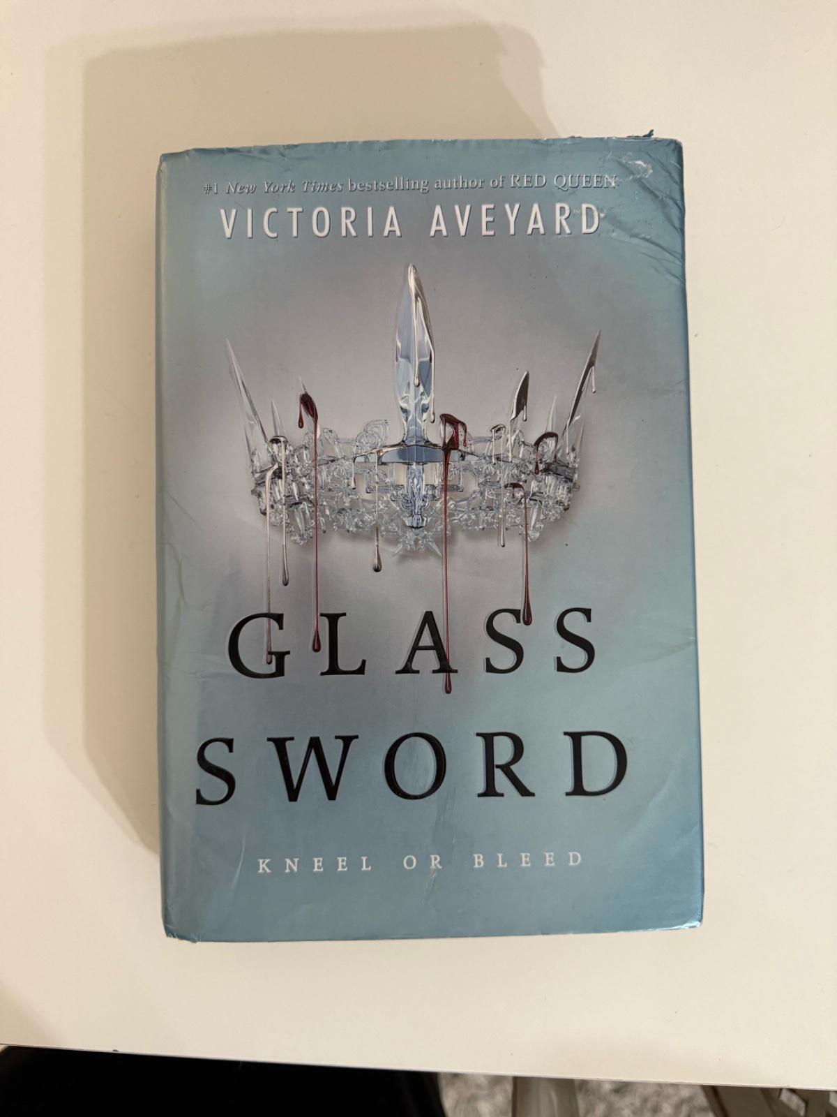 Glass sword by victoria aveyard 
