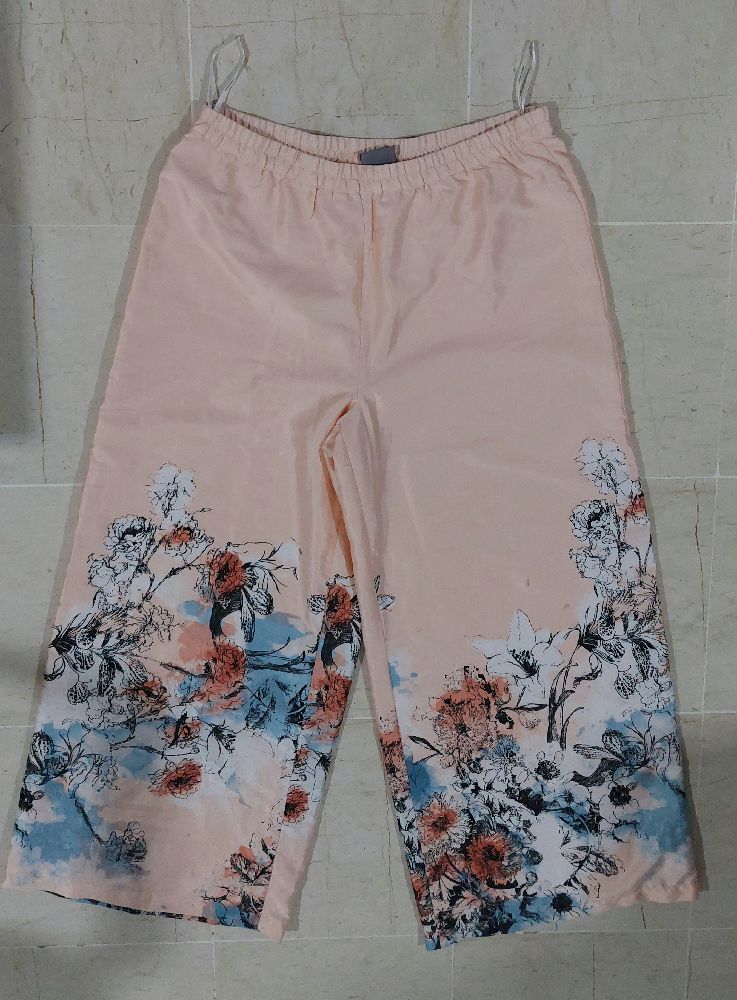 Pantallon large  taille L matière satin épaisse 