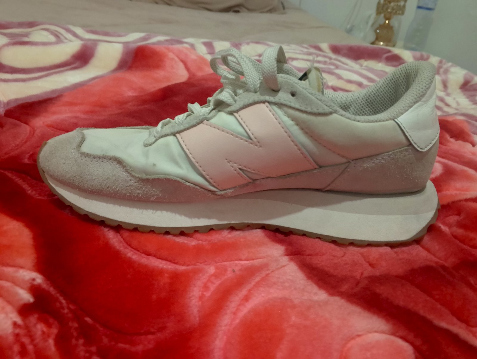 New balance 237 biage et rose