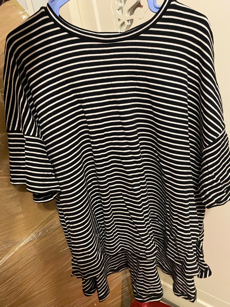pull noir et blanc 