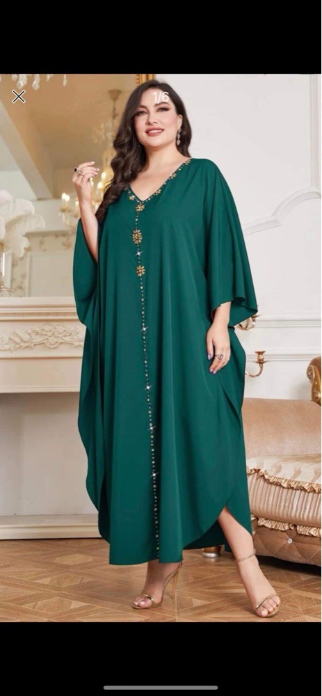 Robe soiree avec des cristaux en vert 