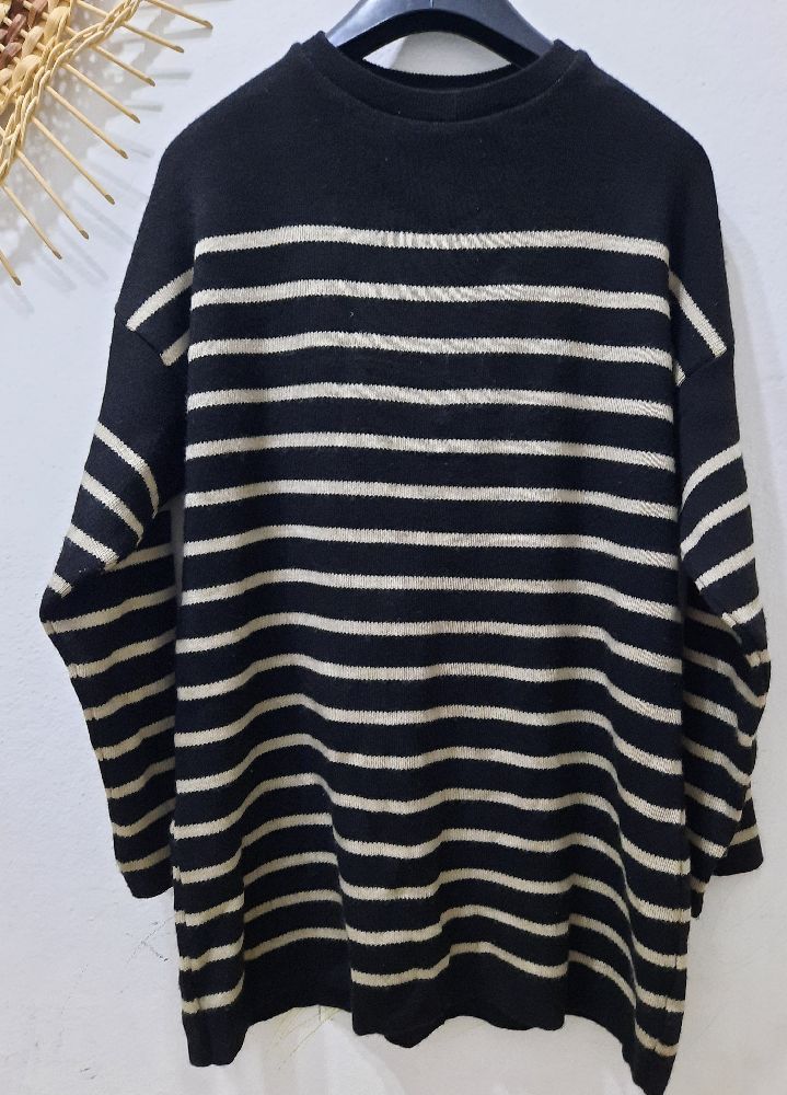 Pull long / robe noir raillé en beige taille XL /XXL 