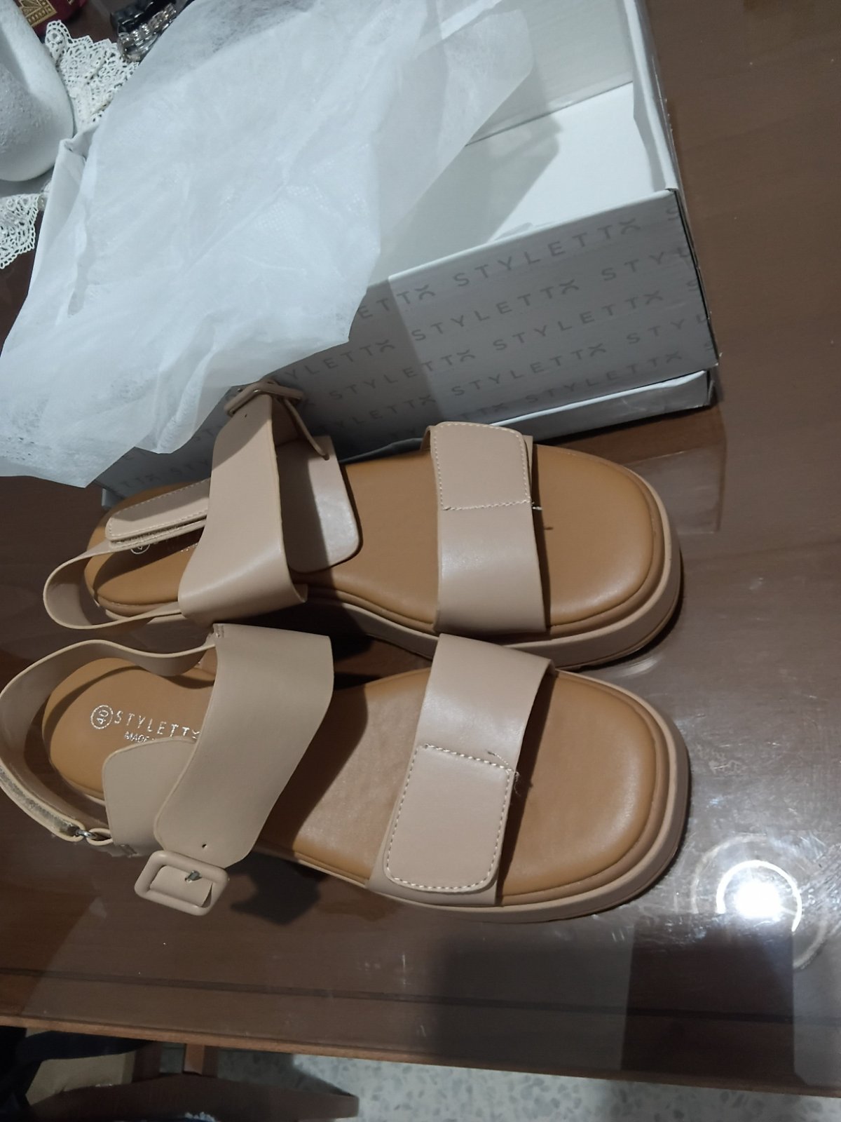 Beau Sandales kaki