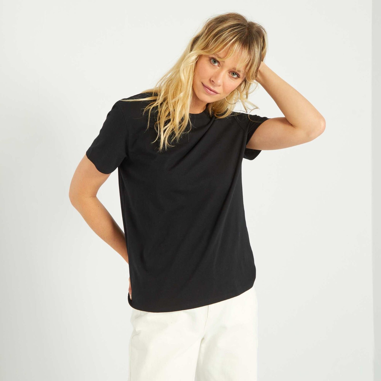 Pull noir basique