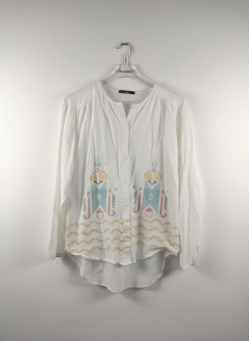 Chemise en lin avec motifs de la marque kastelo