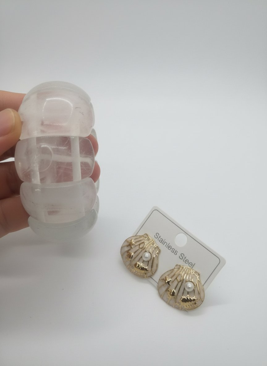 Boucles et bracelet