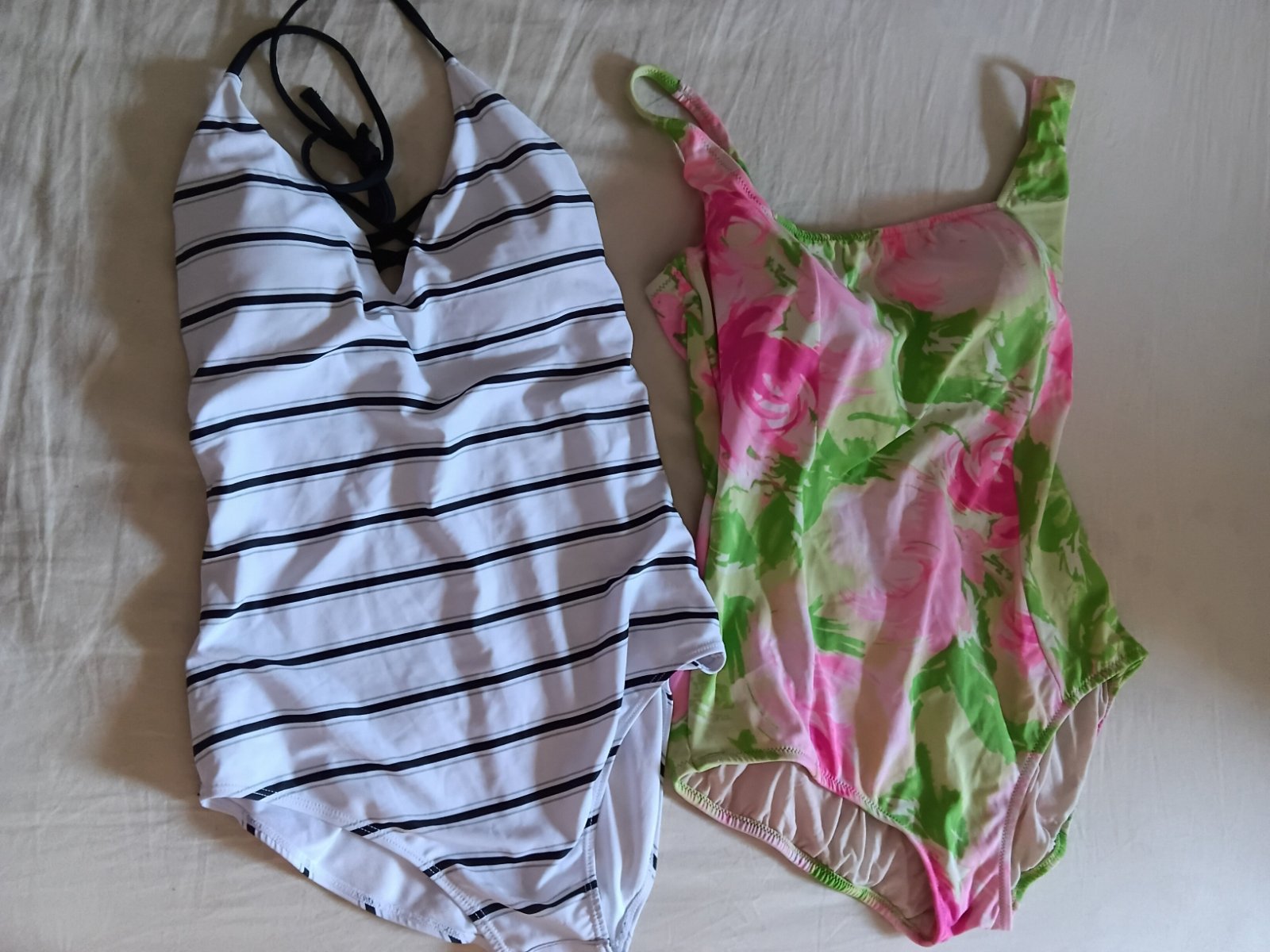 Deux maillots remborées