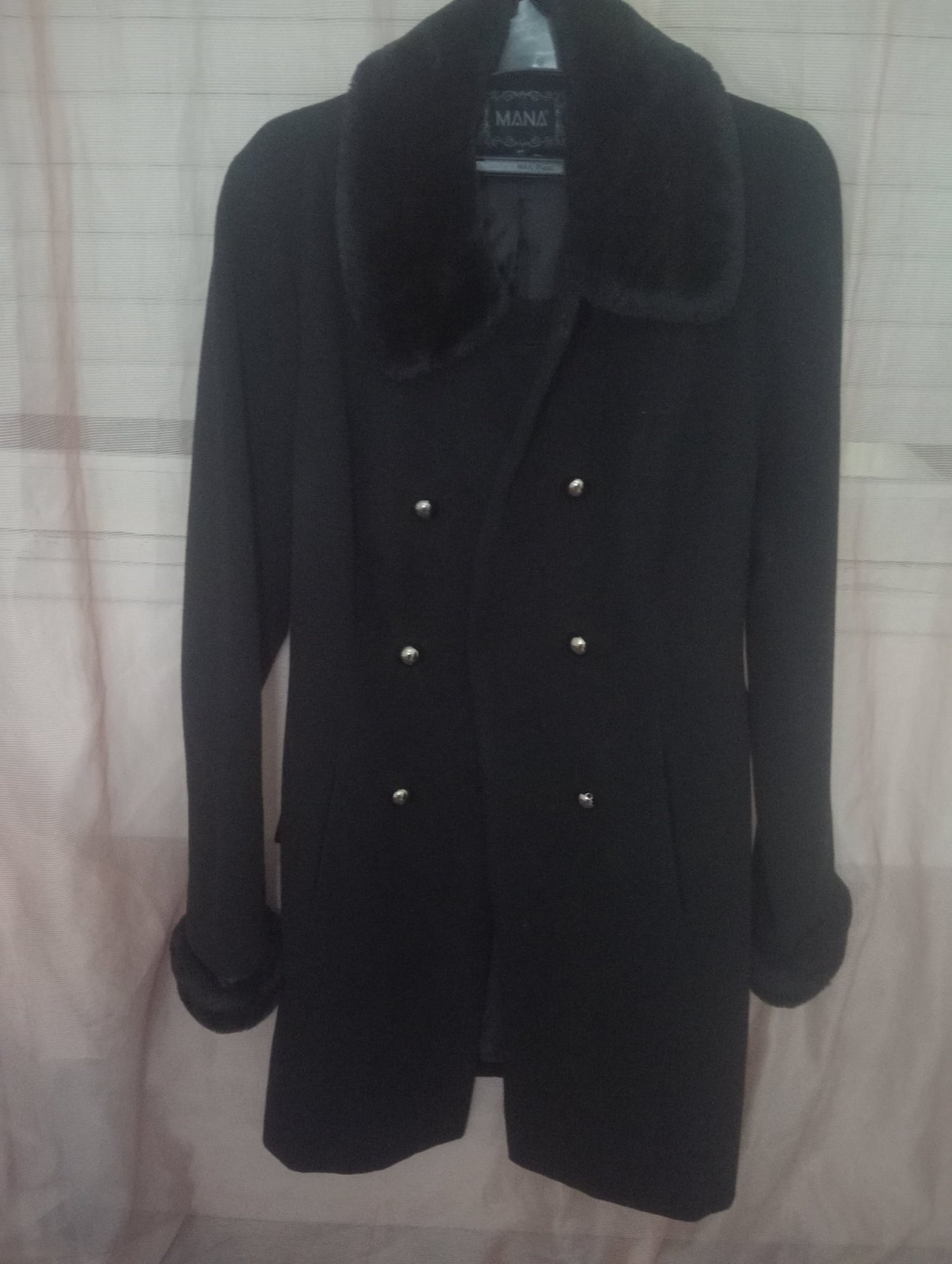 Manteau avec fourrure 