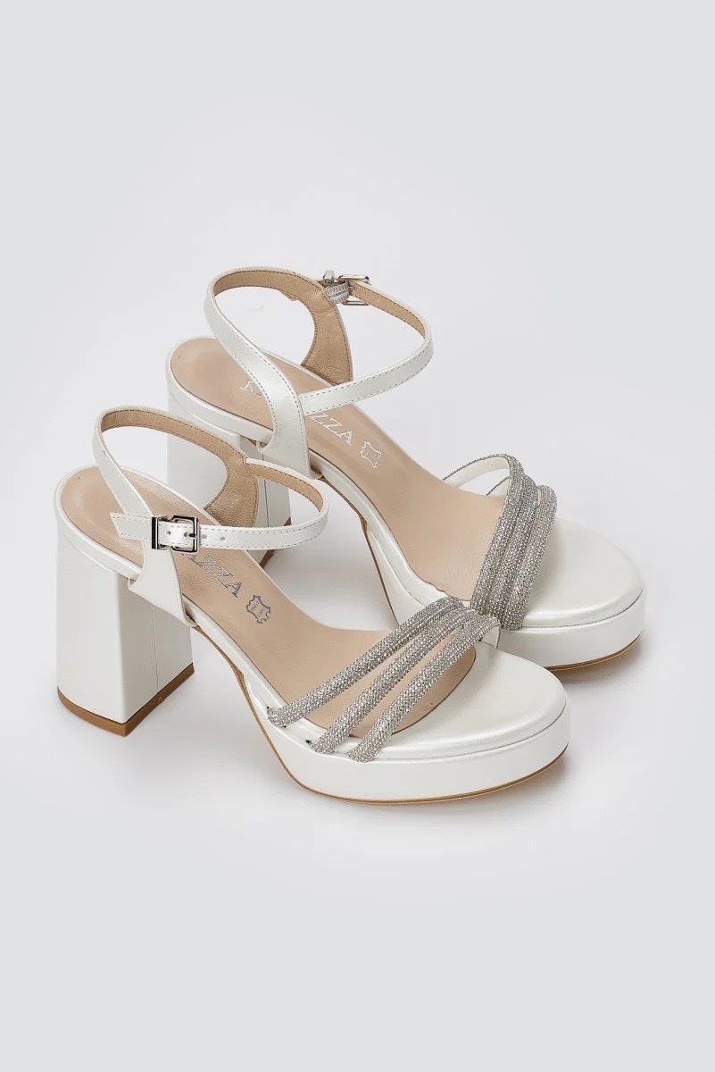 Talons blancs et argent