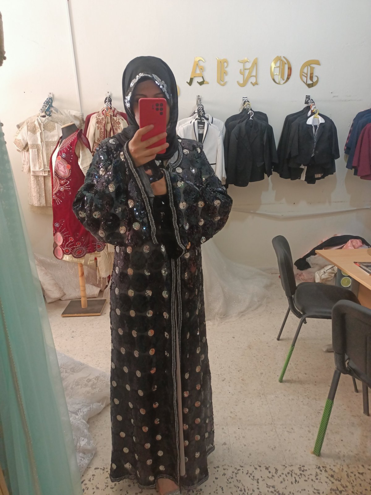 Caftan Noir et argent