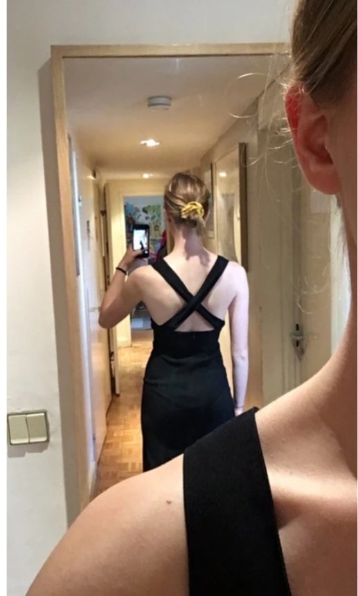 Robe noir  