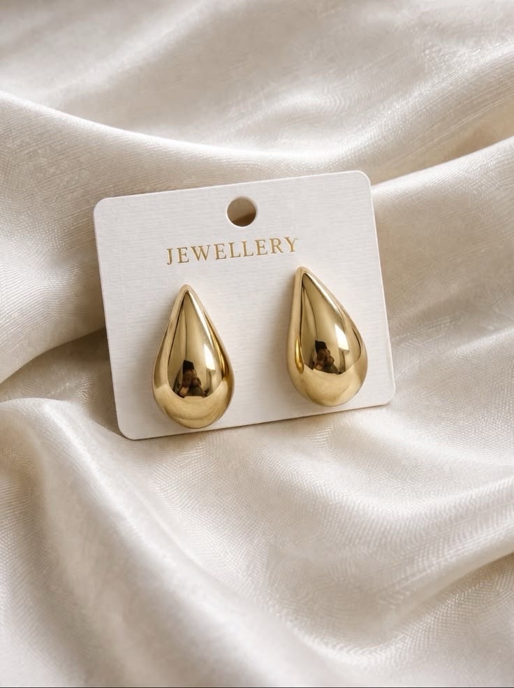 Drop earrings