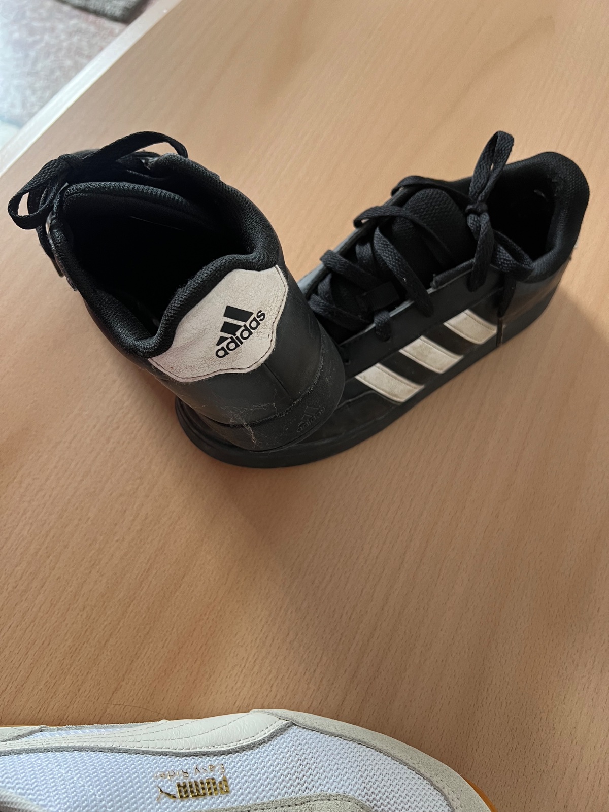 Baskets Adidas noires - Bon état