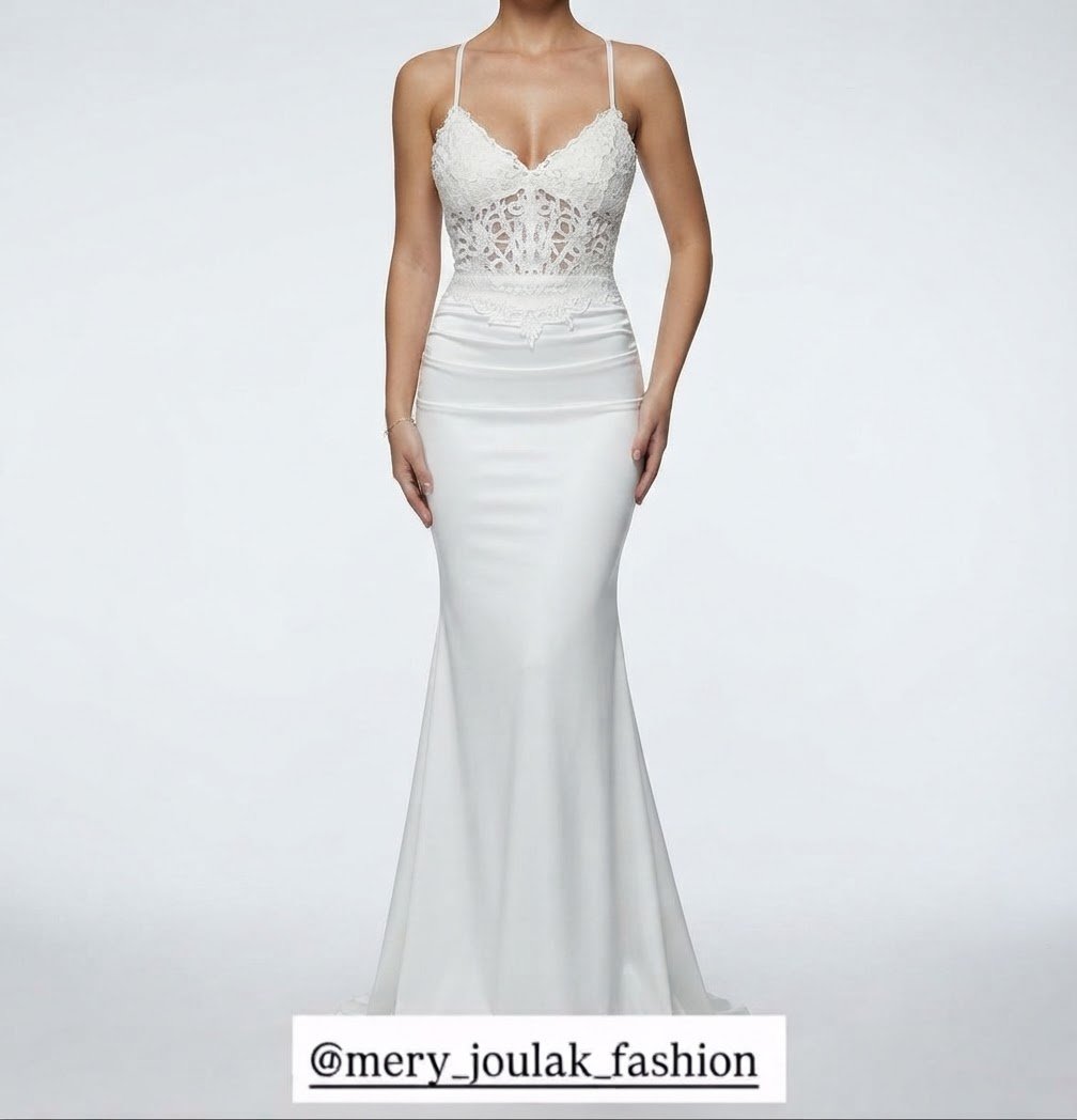 Robe de fiançailles taille 38 jusqu'à 40 de chez Mery Joulak
