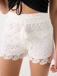 Short en gupure blanche 🤍🤍🤍
