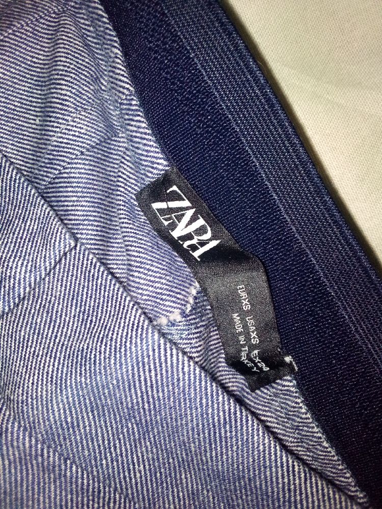 Pantalon Zaraen promo profitezzz avec le code du mois du mai Farchek 💙💙💙💙💙