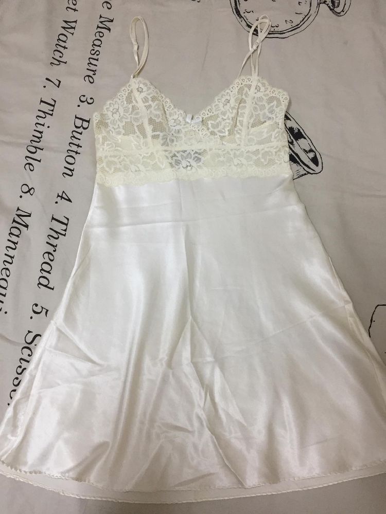 Nuisette sexy , jaune citron