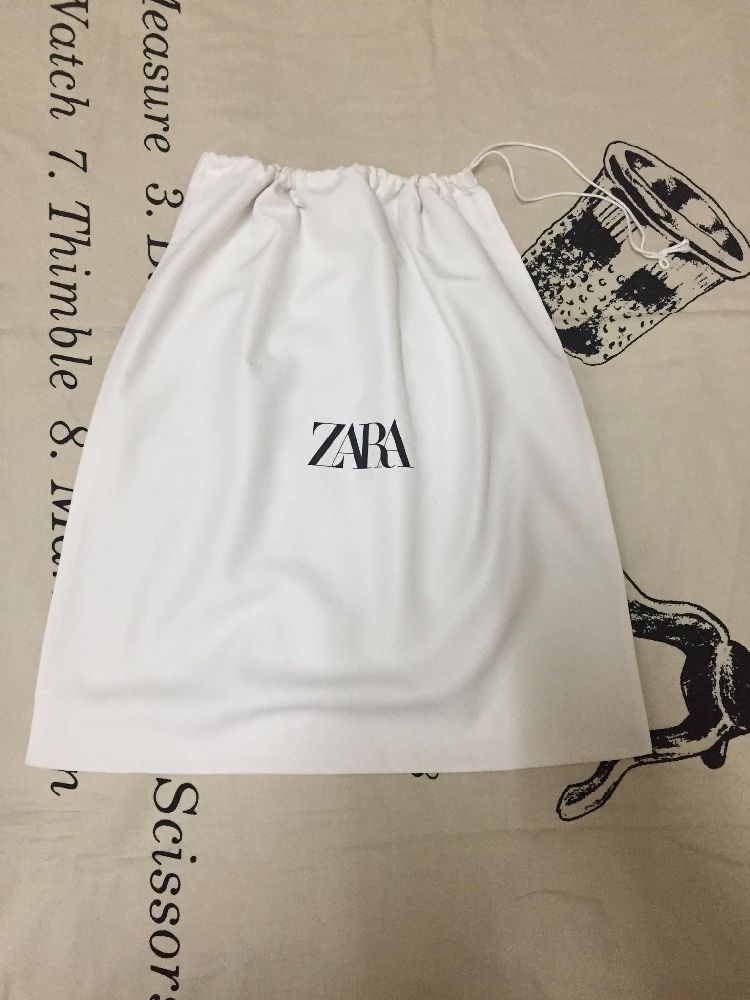 Dust bag Zara