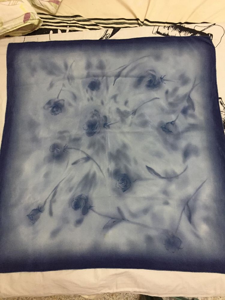 Foulard en sois. Christian Dior