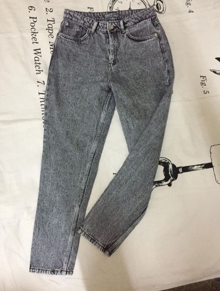Jeans coupe mom, taille haute 