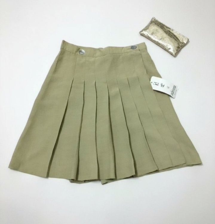 Jupe/ short plissée de devant 
