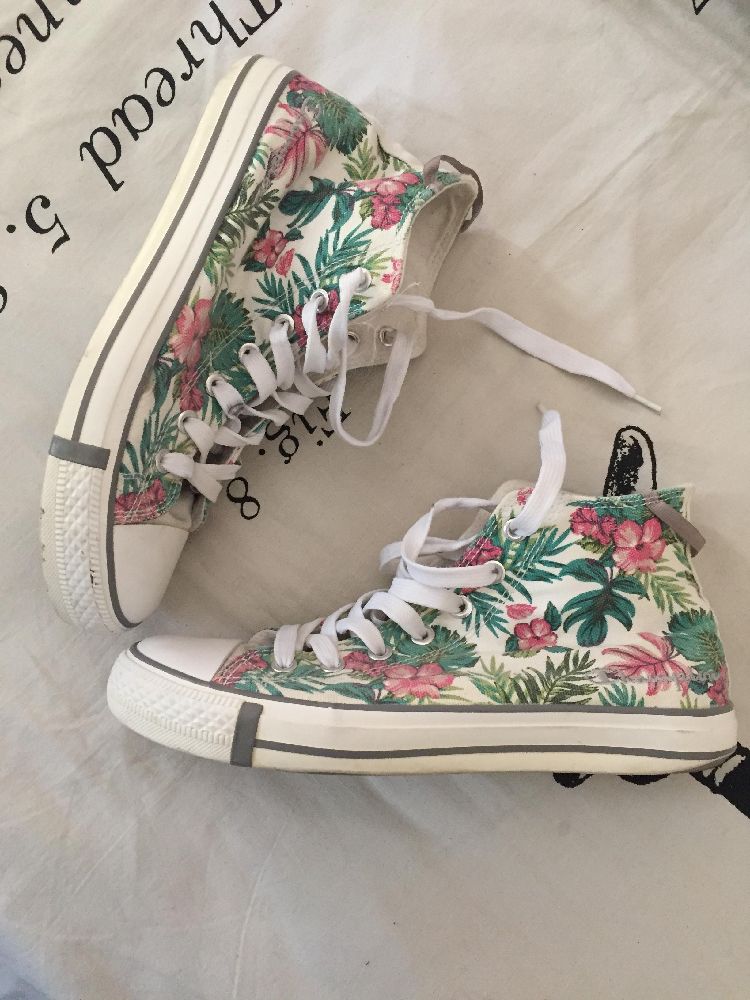 Converses marque Champion