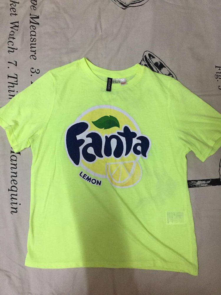 Pull Fanta  , couleur pistache 