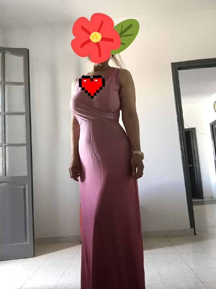 Robe pour soirée , tissue un peu satinée   , fih brillance 