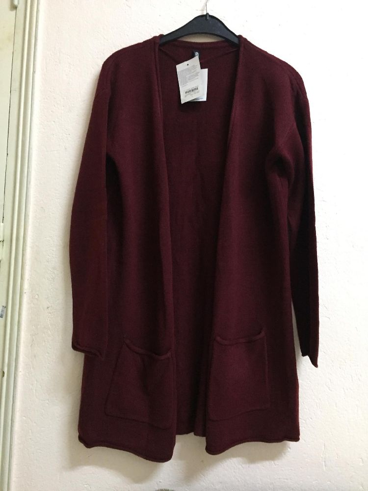 Gilet importation France, burgundy color