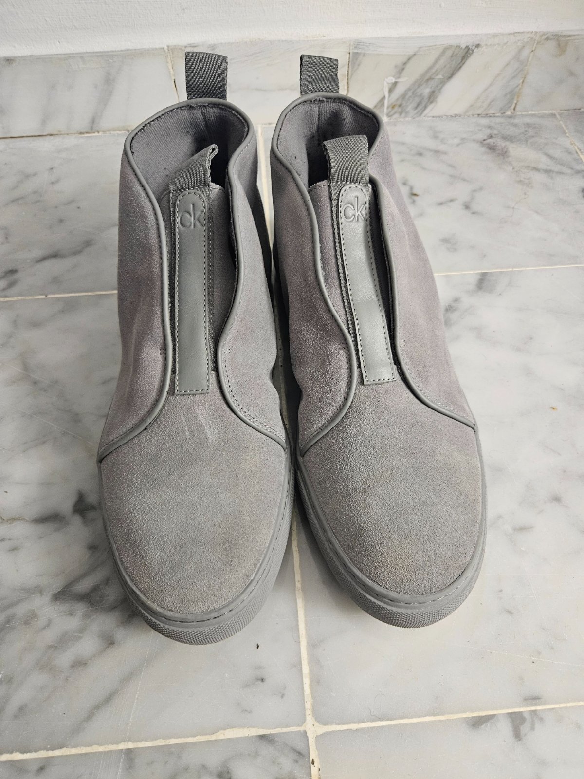 Boots calvin klein en daim gris 