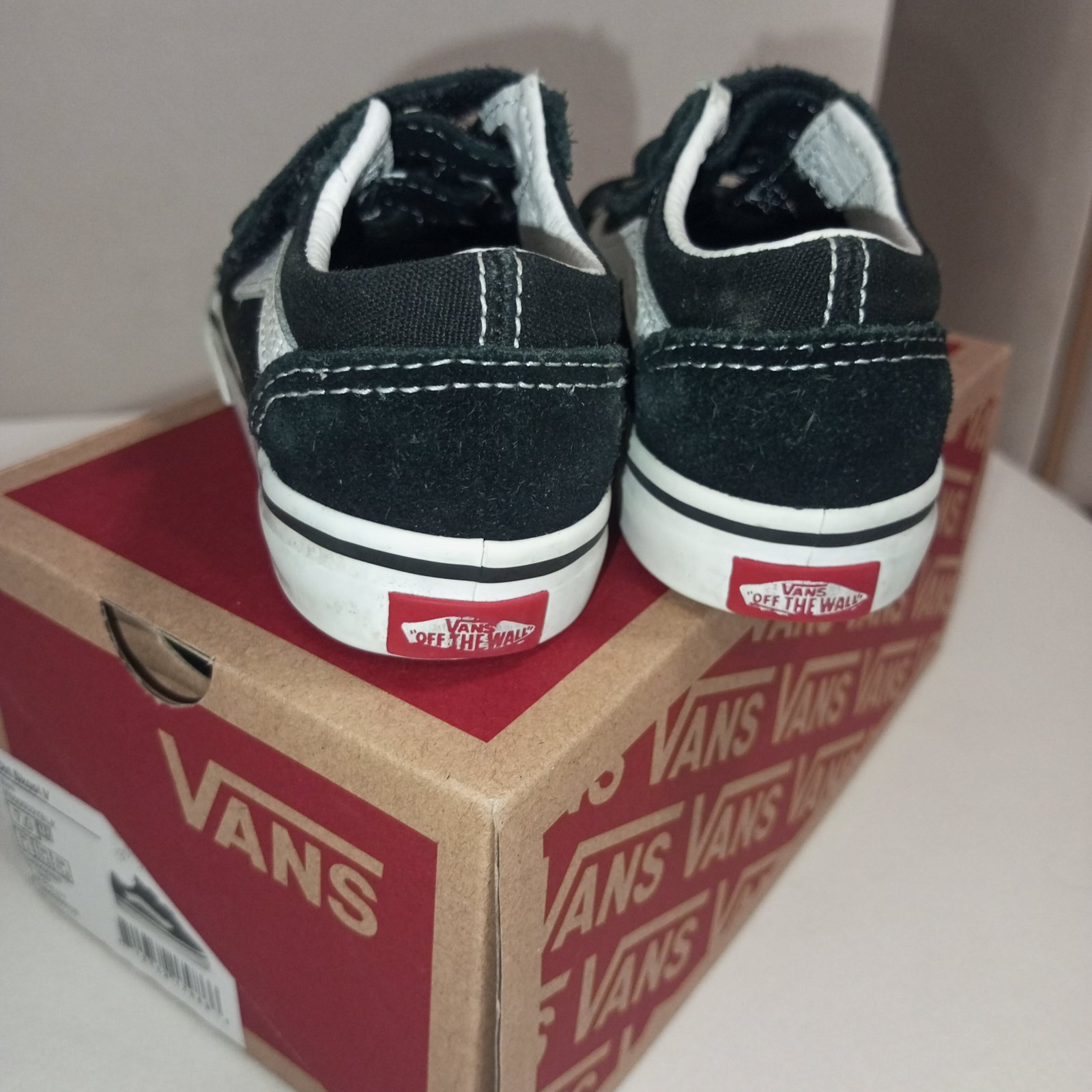 Basket vans