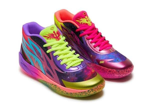 Chaussures basketball MB.02 BE YOU original