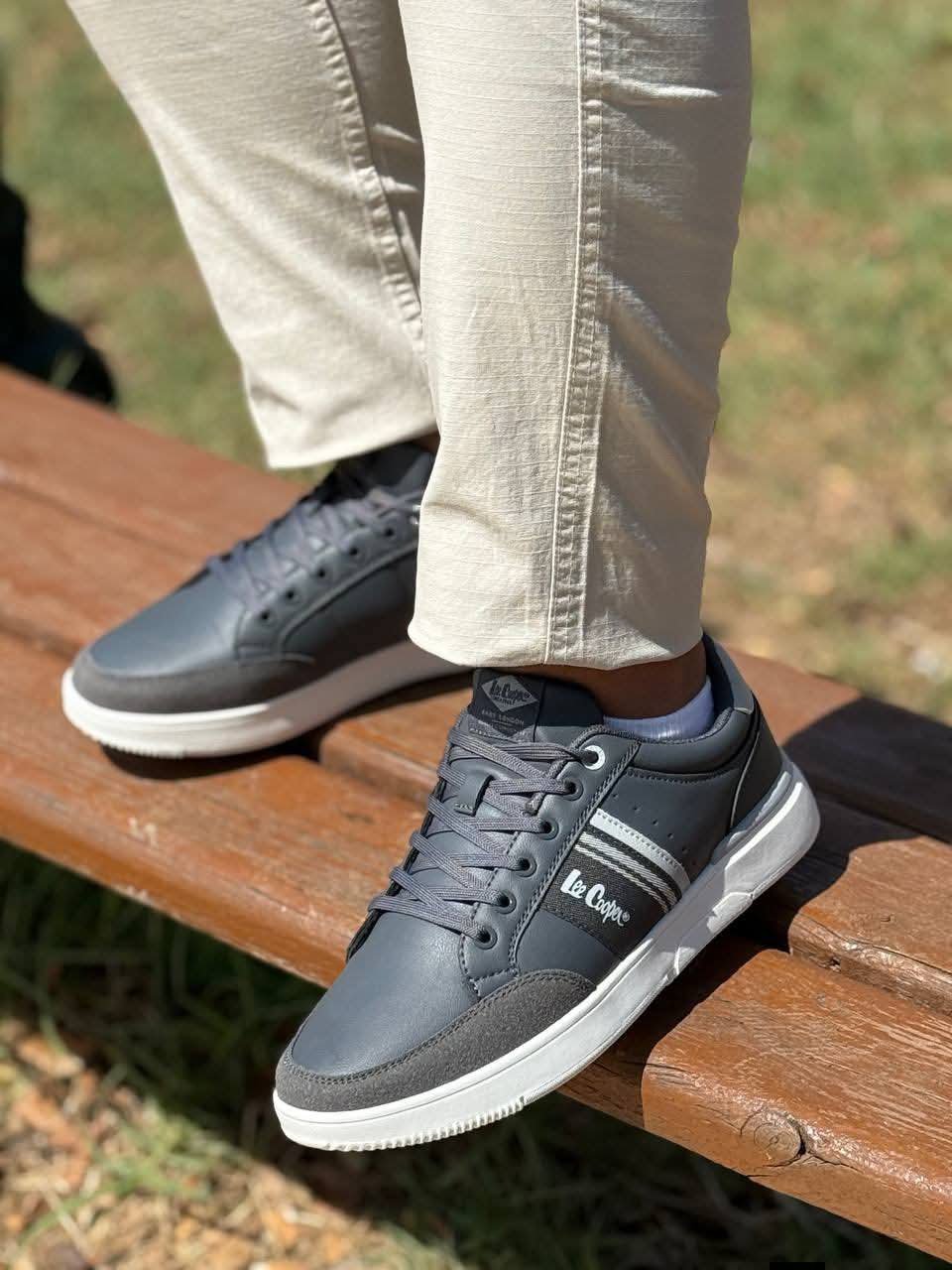 Chaussure sport chic Lee Cooper