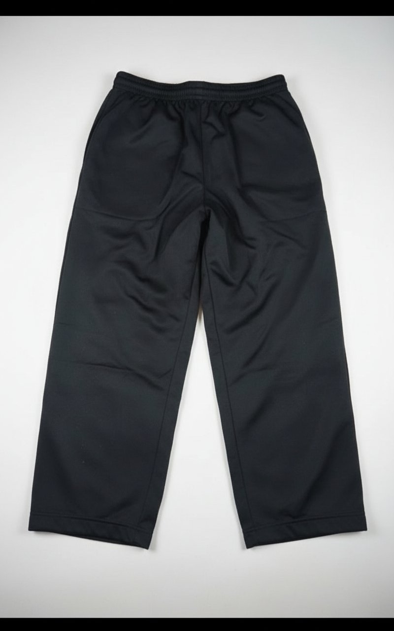 Pantalon noir KAPPA taille M-L.  tres bon etat petit defaut