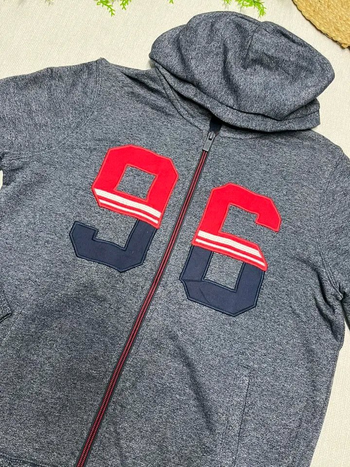 Jacket enfant okaidi 8 ans tres bon etat