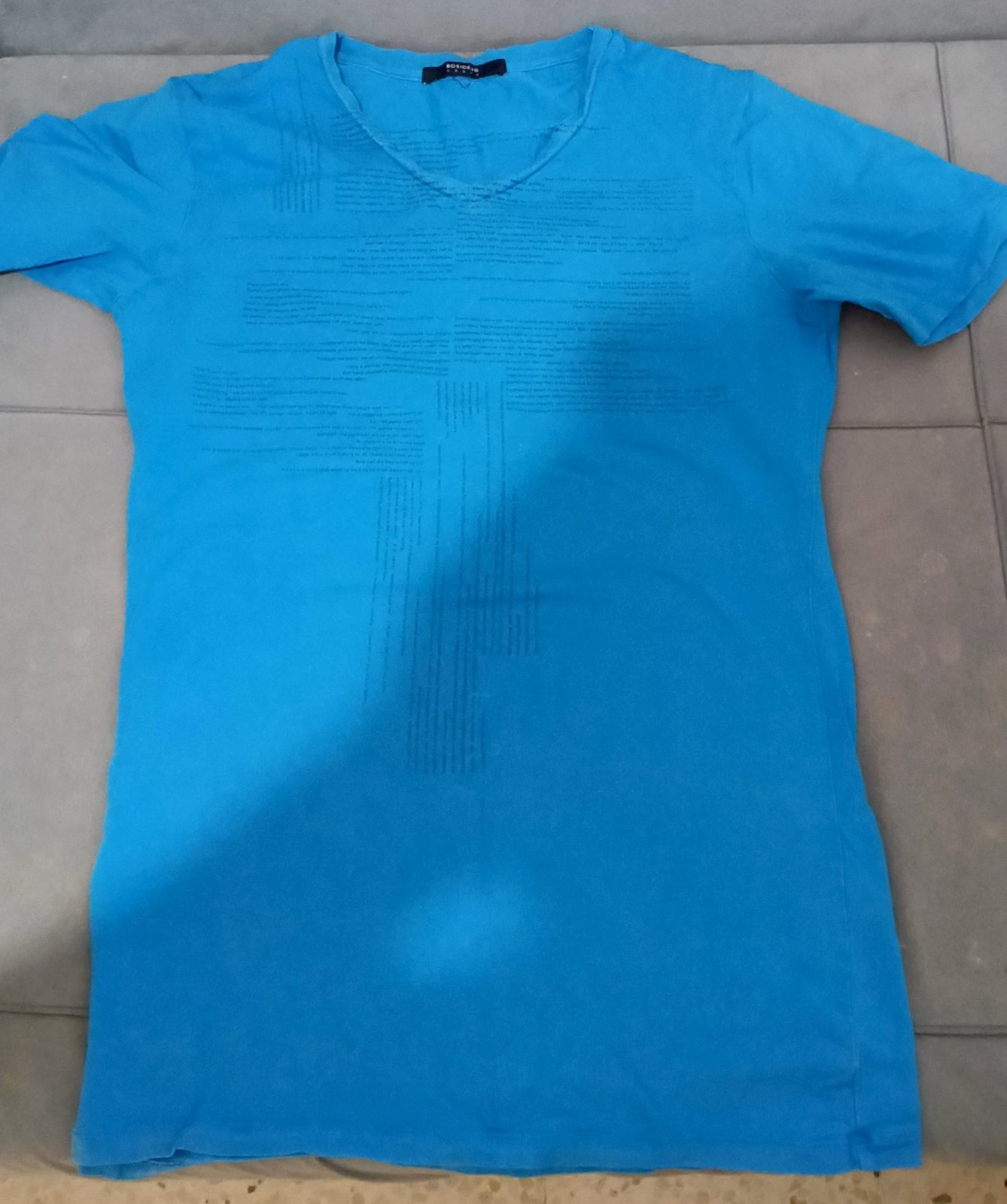 Tshirt bleu taille M tres bon etat