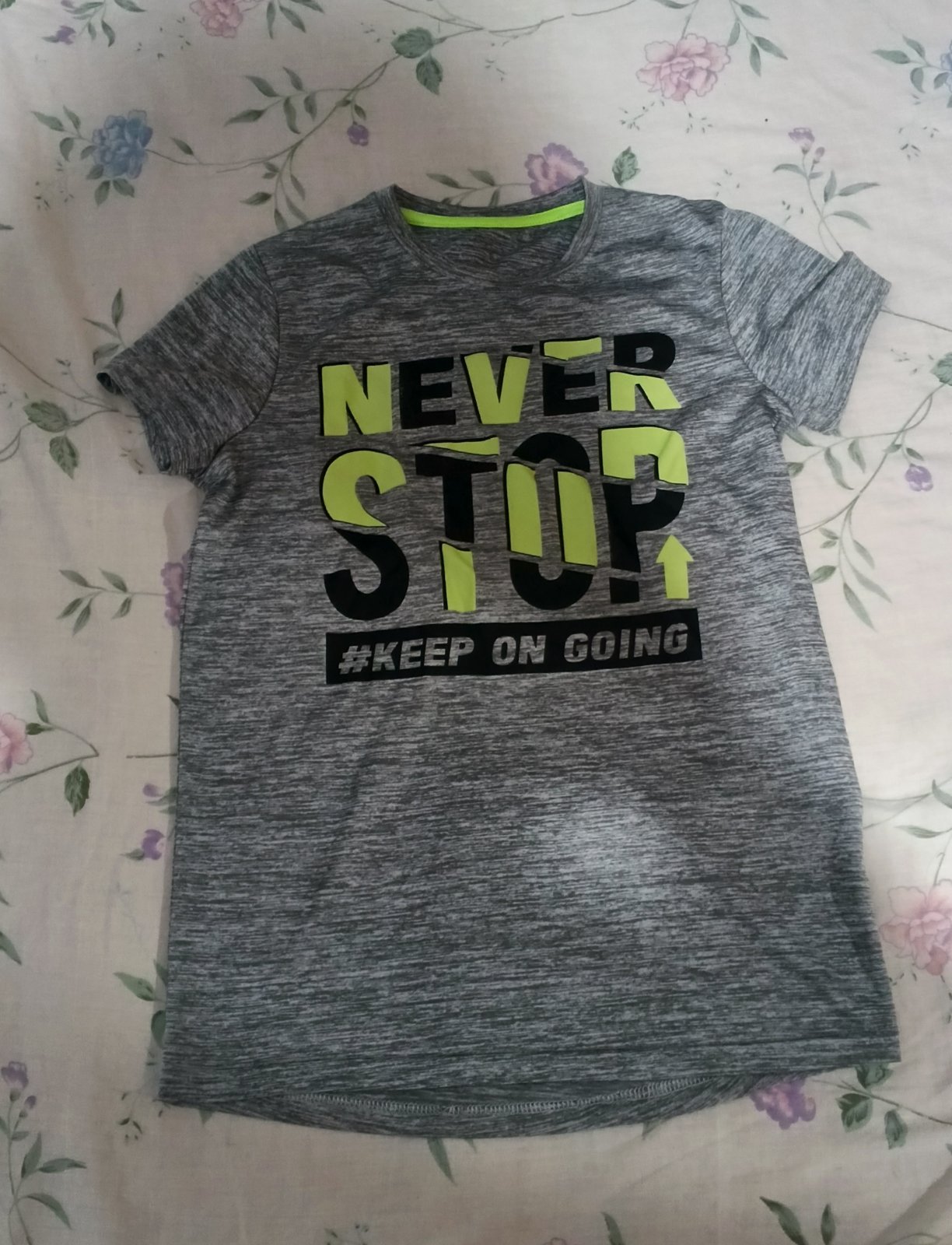 Tshirt enfant 10 ans gris 