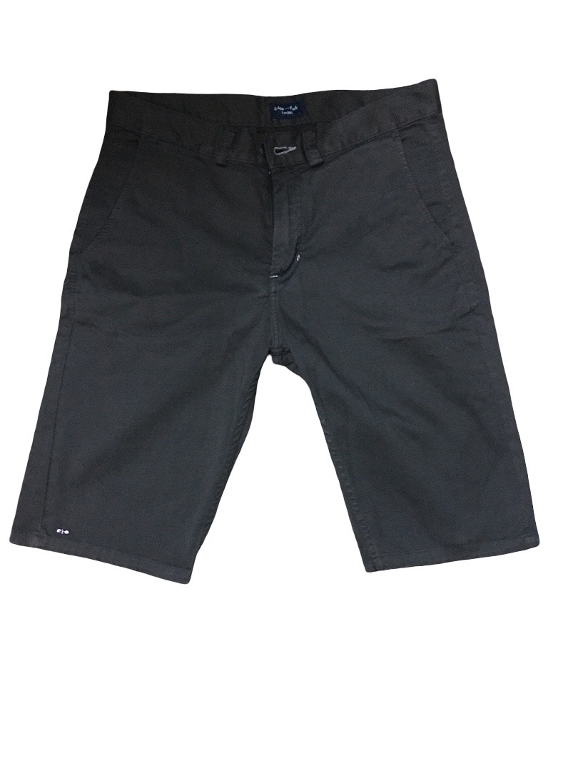 Short pour homme neuf jamais porté taille 32