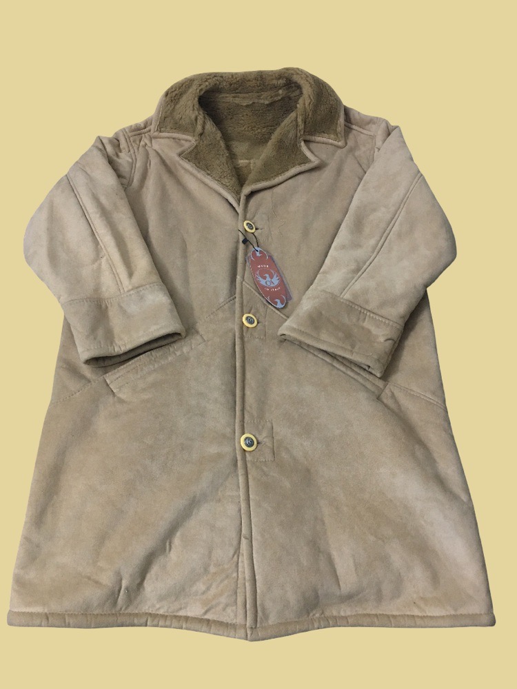 Manteau pour homme neuf avec étiquette.