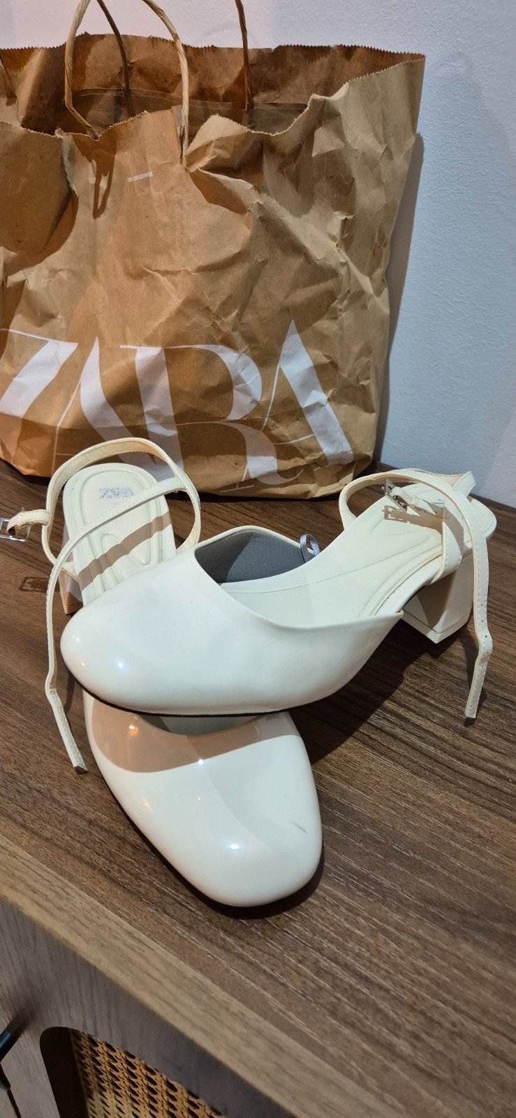 Demi talon zara beige 